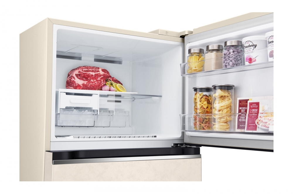 Холодильник LG с верхней морозильной камерой | Объем 395 л | Бежевый | DoorCooling+™ | HygieneFresh+™ | Smart Inverter Compressor